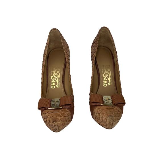 Salvatore Ferragamo Python Vara Bow Platform Pumps Size 6.5 - Picture 4 of 9